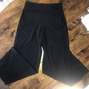 EUC Athleta Cosmic Pant. Size M